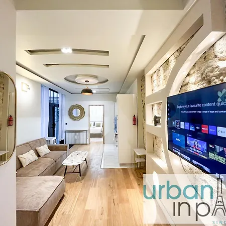 Apartment Urban Flat - 196 Saint Honore Paris