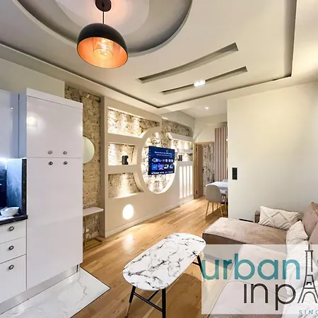 Urban Flat - 196 Saint Honore
