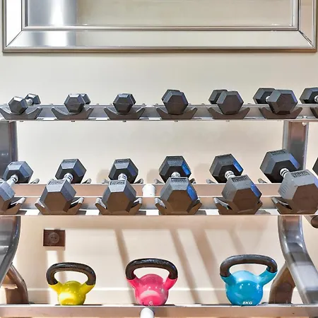 Urban Flat - 196 Saint Honore